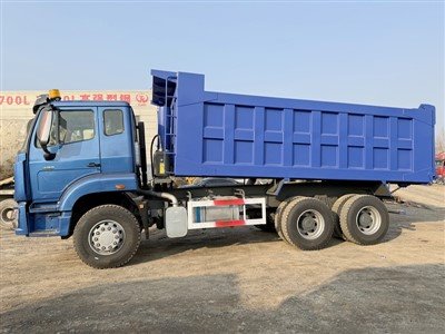 Sinotruk HOWO NX 6x4 sklápač